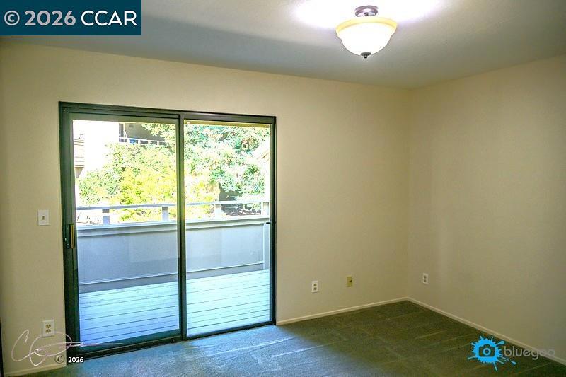 324 Eastgate Ln Property Photo 28