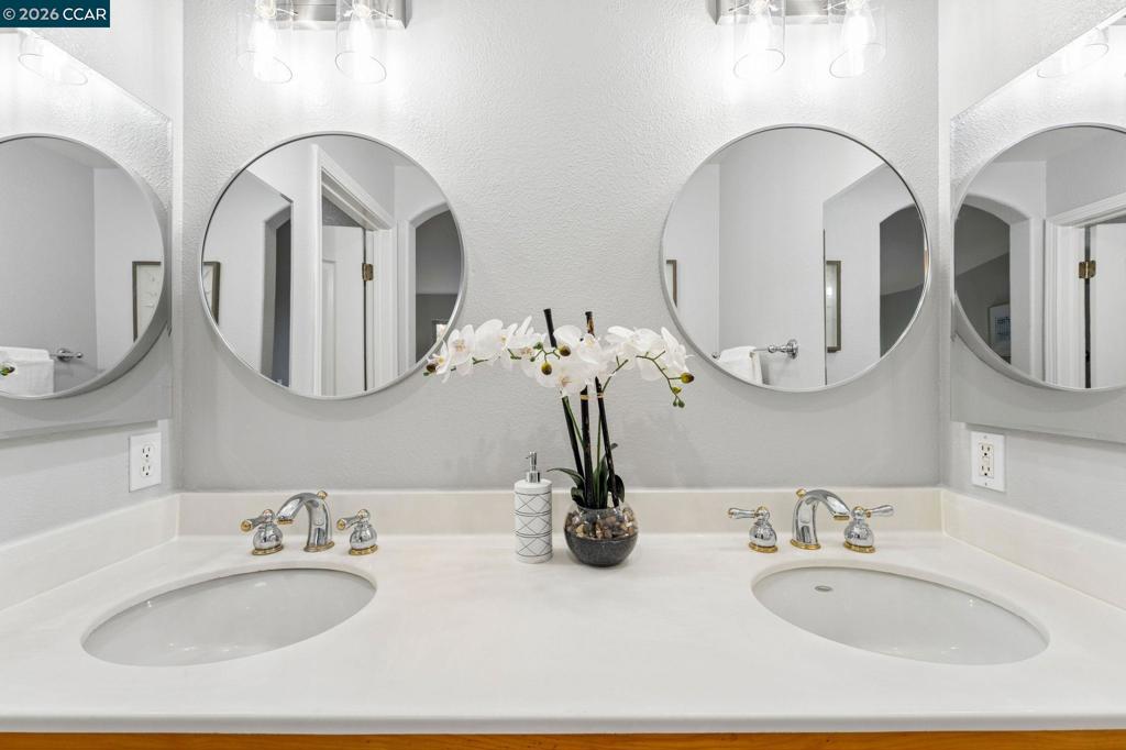 106 Santa Ines St Property Photo 38