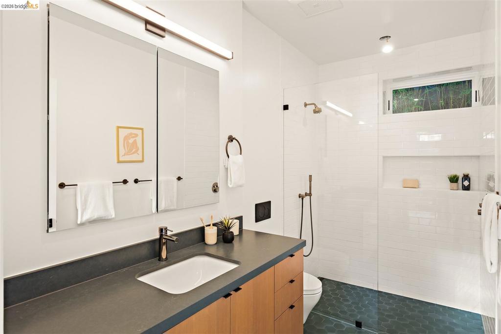 2241 Glen Ave Property Photo 42
