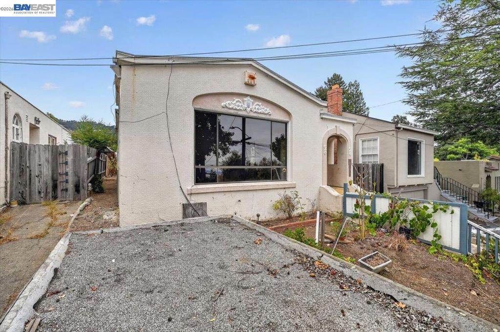 3148 California St Property Photo 1