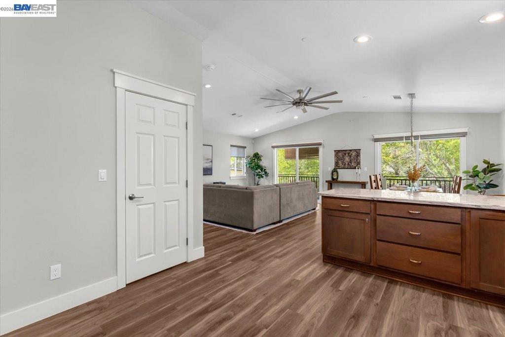 2584 Reservoir Ln Property Photo 17