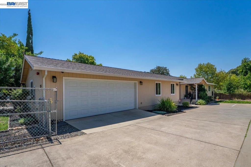 2584 Reservoir Ln Property Photo 52