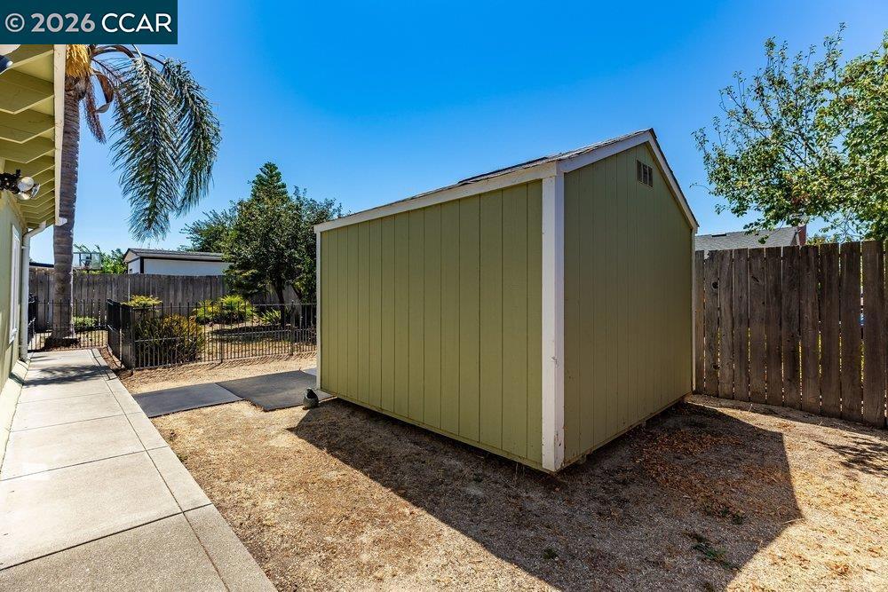 419 Blanco St Property Photo 28