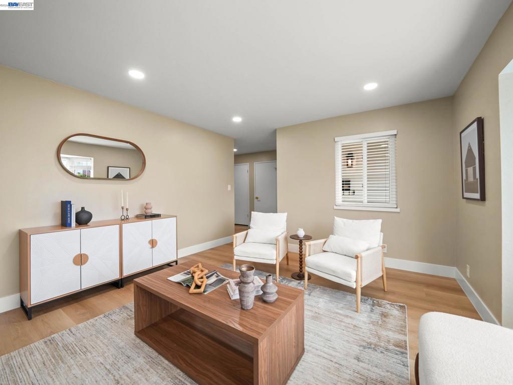 38399 Birch Street Property Photo 7