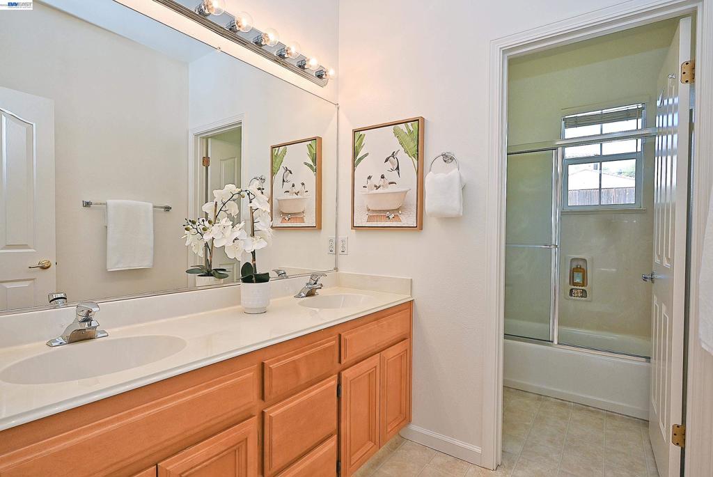 4541 Sweetgale Dr Property Photo 35