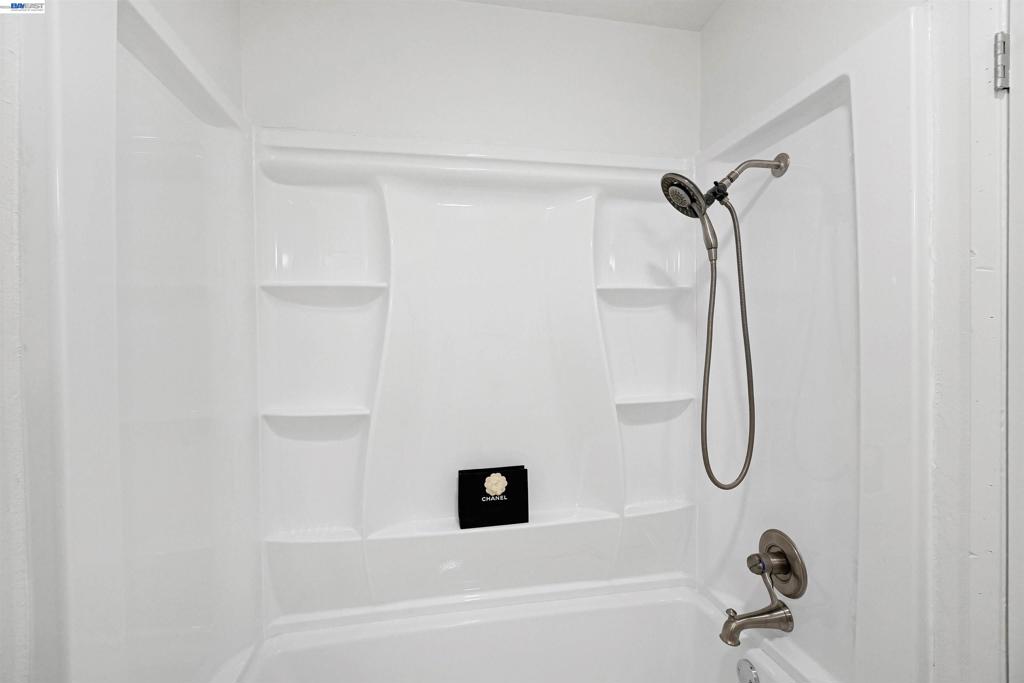 945 Fletcher Ln A331 Property Photo 21