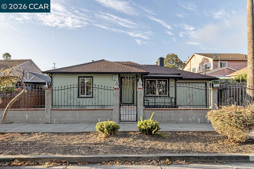 1419 Esmond Ave Property Photo 1