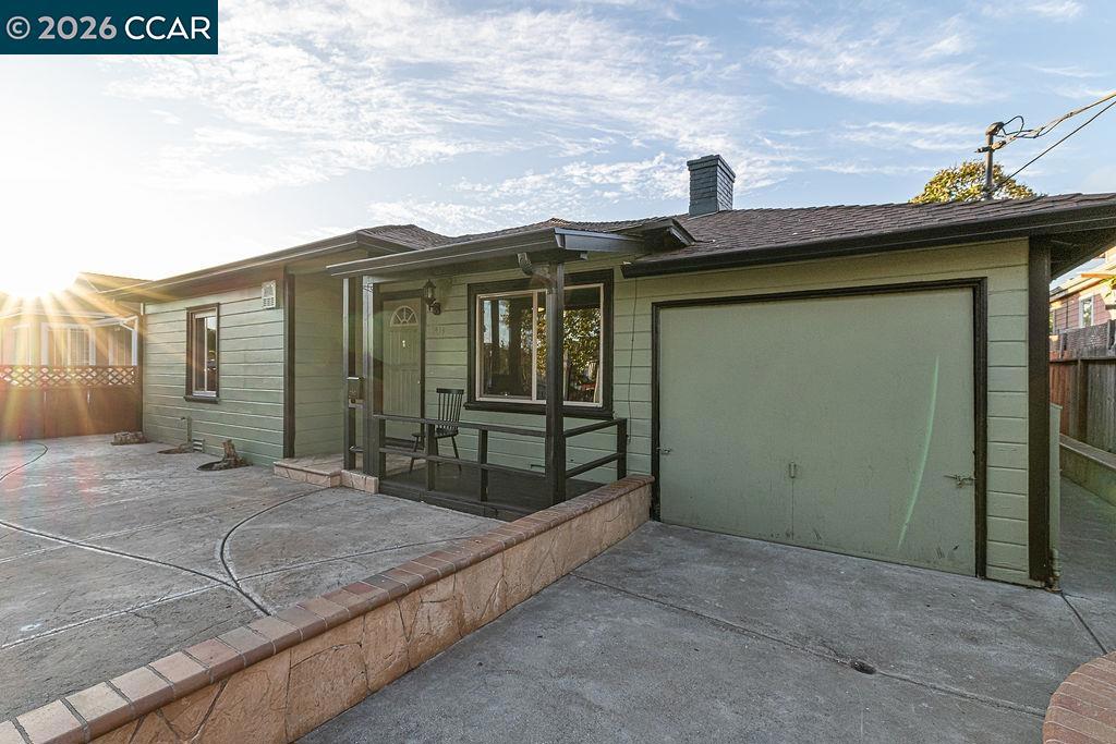 1419 Esmond Ave Property Photo 38