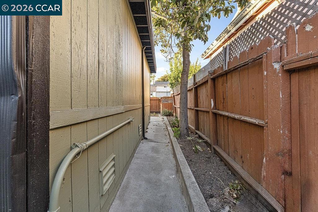 1419 Esmond Ave Property Photo 41