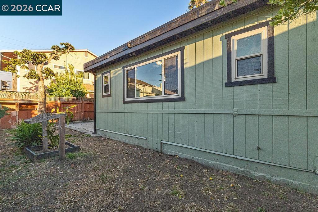1419 Esmond Ave Property Photo 45