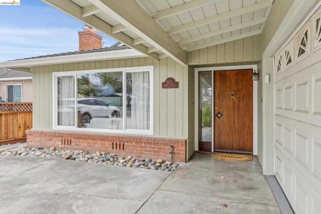 871 Joaquin Ave Property Photo 4