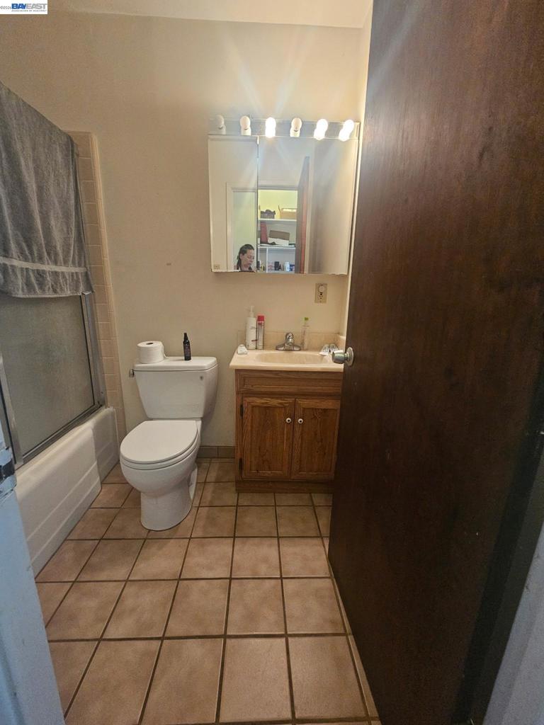 301 Poplar St Property Photo 18