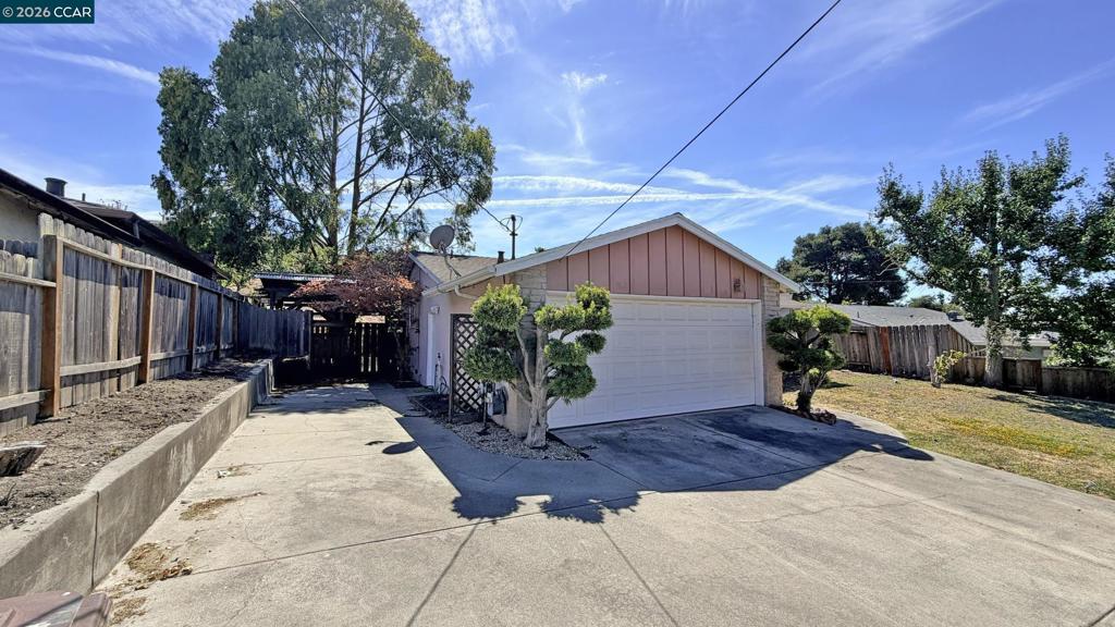 2645 O'donnell Dr Property Photo 8