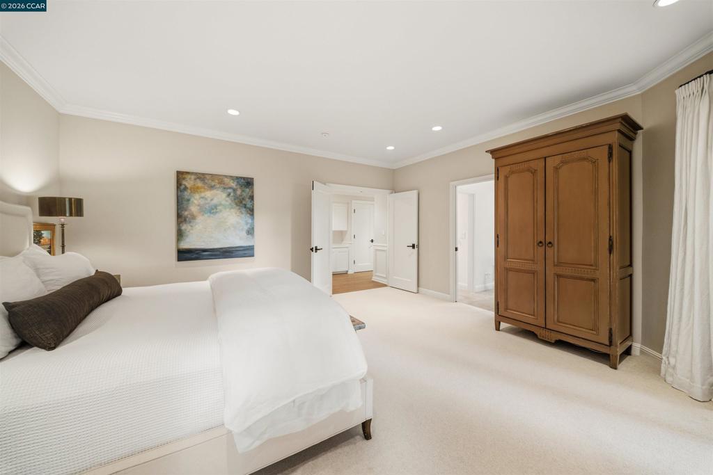 529 Carleton Way Property Photo 38