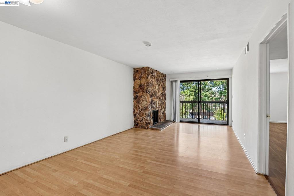 1790 Ellis St 34 Property Photo 4