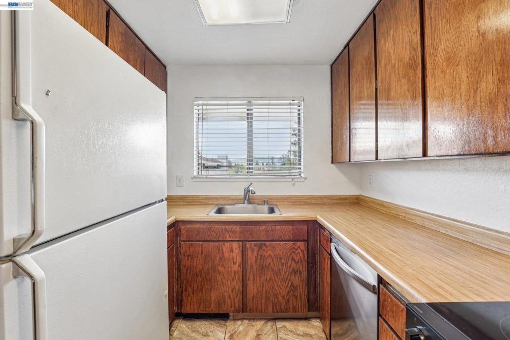 1790 Ellis St 34 Property Photo 5