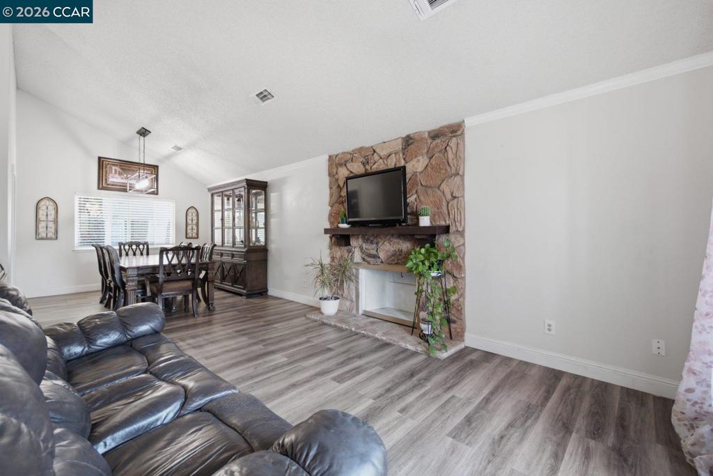 15 Plumas Ct Property Photo 4
