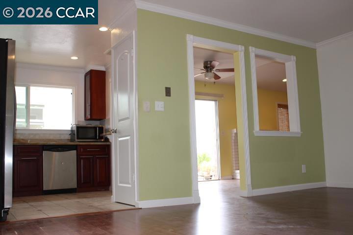 190 Iris Rd Property Photo 10