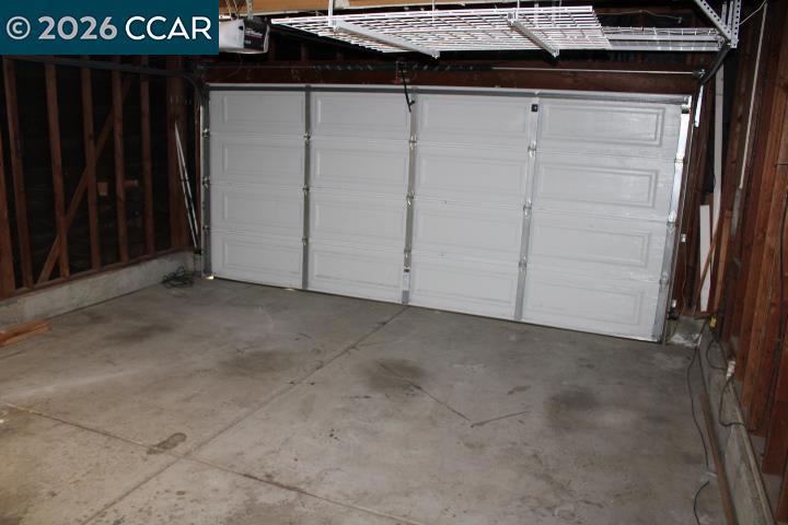 190 Iris Rd Property Photo 29