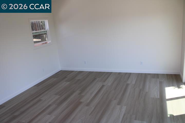 190 Iris Rd Property Photo 38