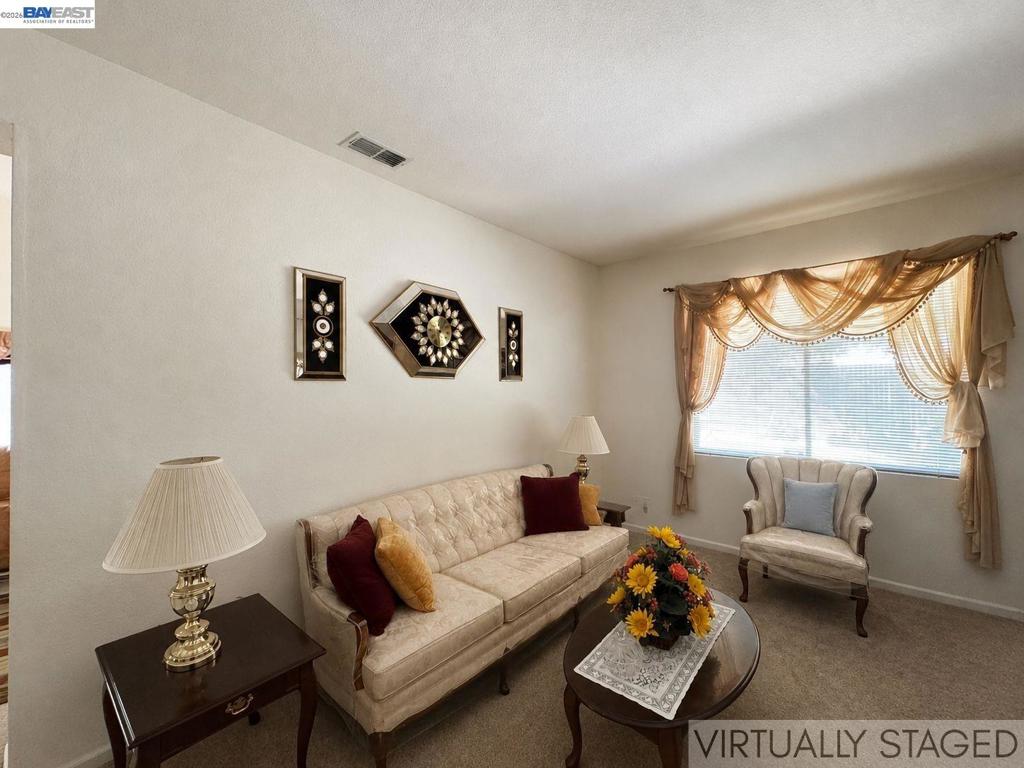 9736 Dynasty Way Property Photo 4