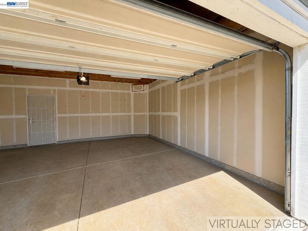 9736 Dynasty Way Property Photo 15