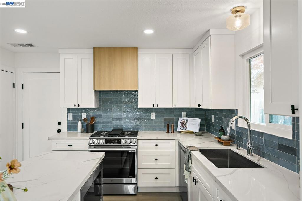 5557 Beau Ct Property Photo 11