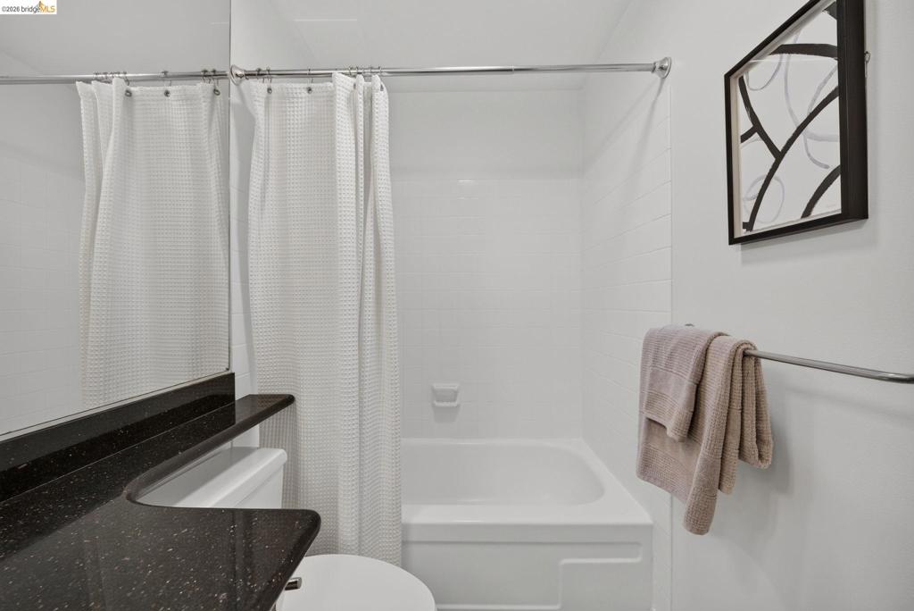 555 Jean St 319 Property Photo 17