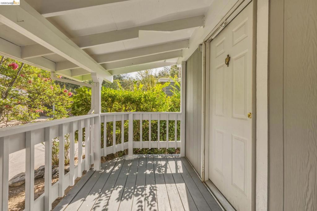 10956 Green St Property Photo 4