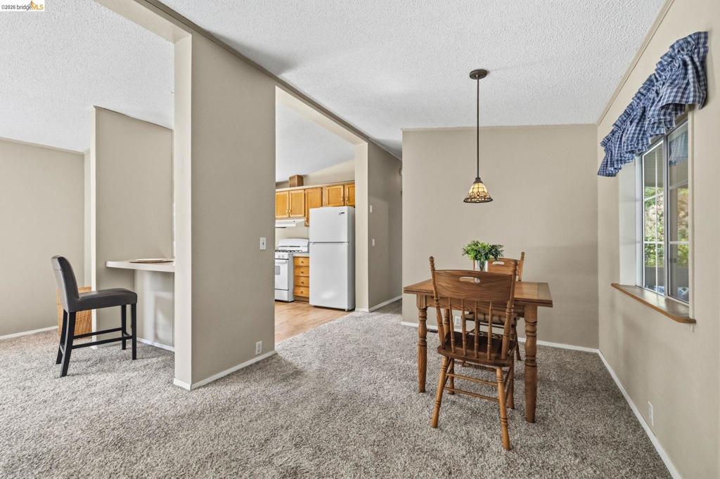 10956 Green St Property Photo 8