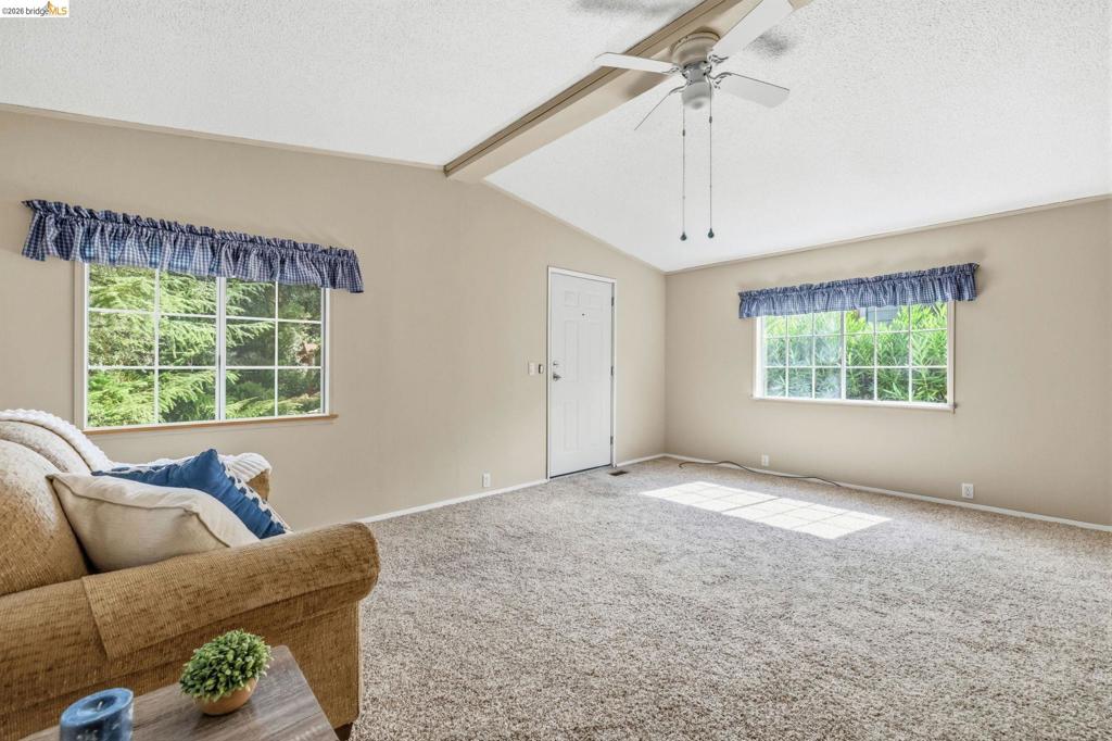 10956 Green St Property Photo 12