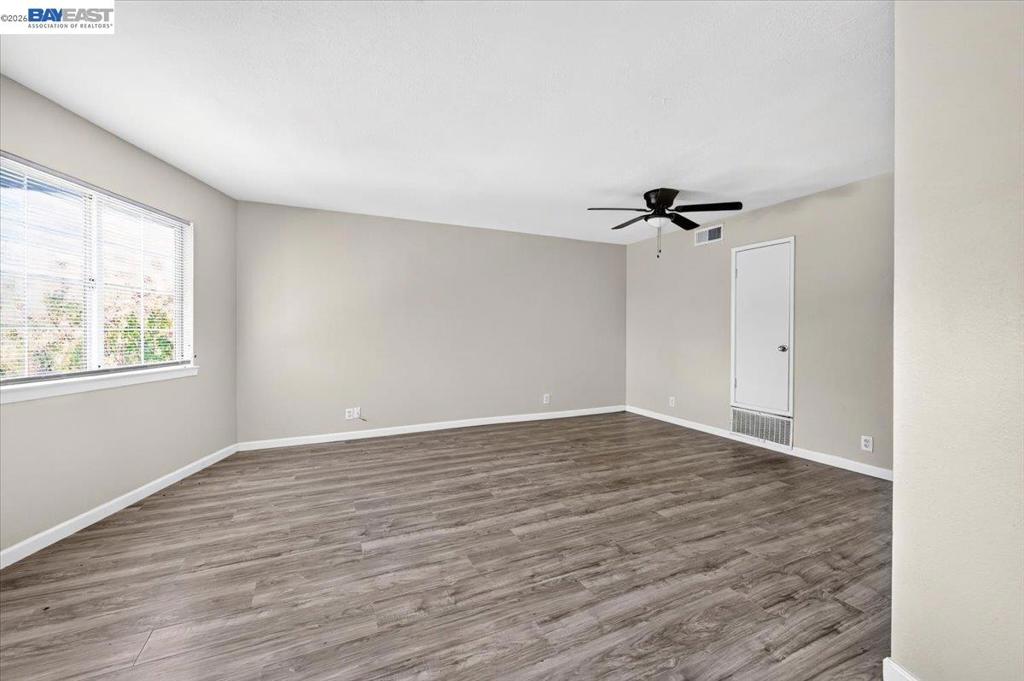 2643 Furmint Way Property Photo 8