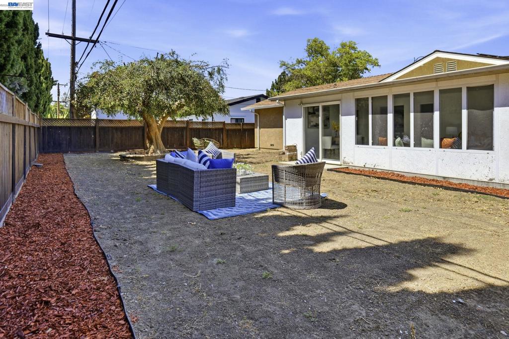 40071 Leslie St Property Photo 54