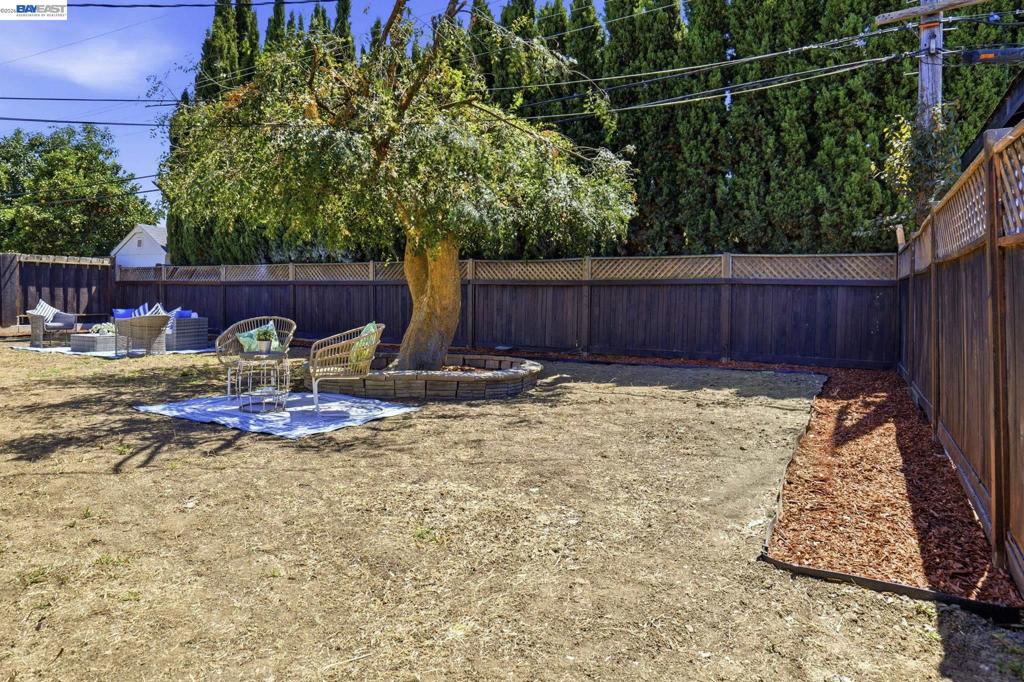 40071 Leslie St Property Photo 55