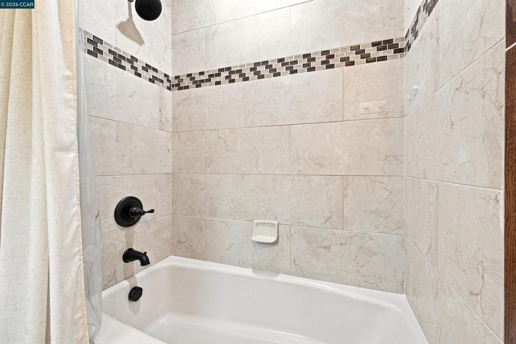 186 Paso Nogal Rd Property Photo 35