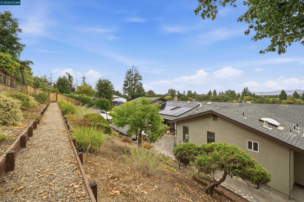 186 Paso Nogal Rd Property Photo 46