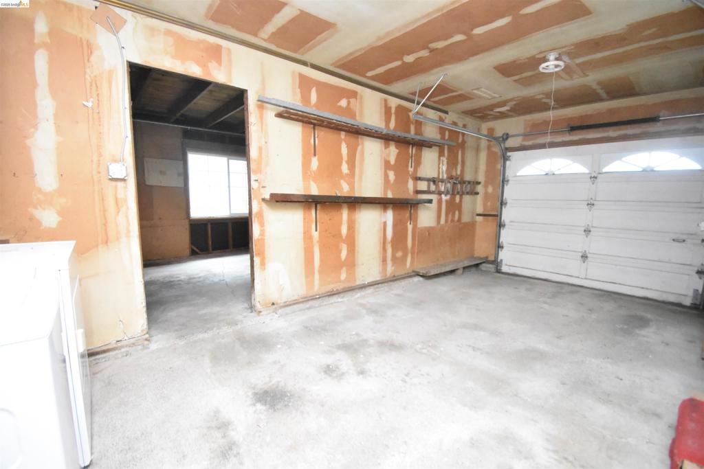 511 6th St Property Photo 34
