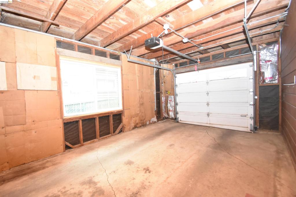 511 6th St Property Photo 35