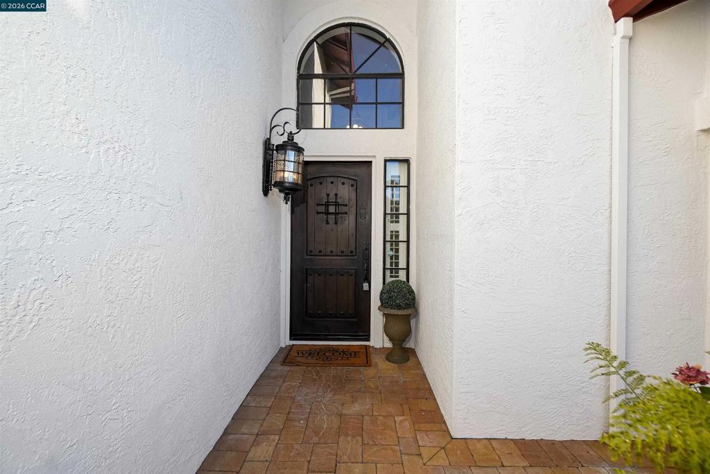 100 Opal Ct Property Photo 12