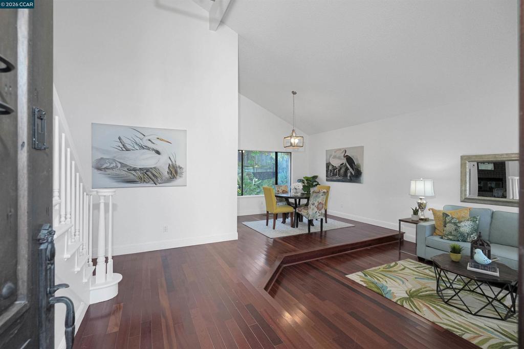 100 Opal Ct Property Photo 14