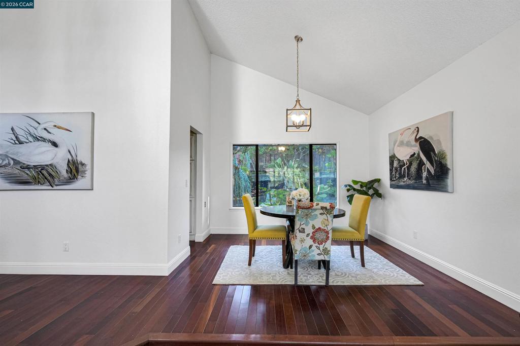 100 Opal Ct Property Photo 18