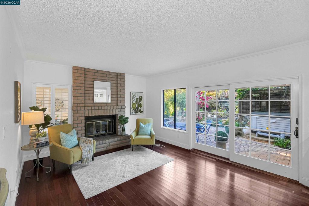 100 Opal Ct Property Photo 21