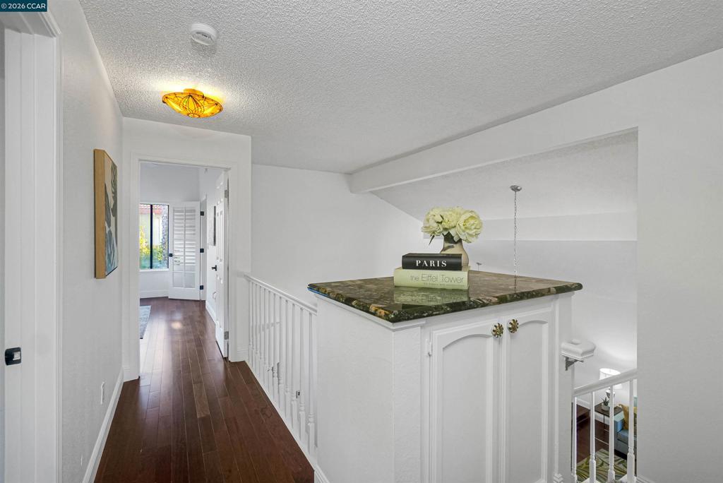 100 Opal Ct Property Photo 39