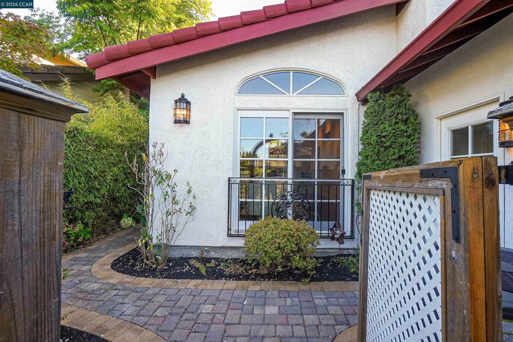 100 Opal Ct Property Photo 65
