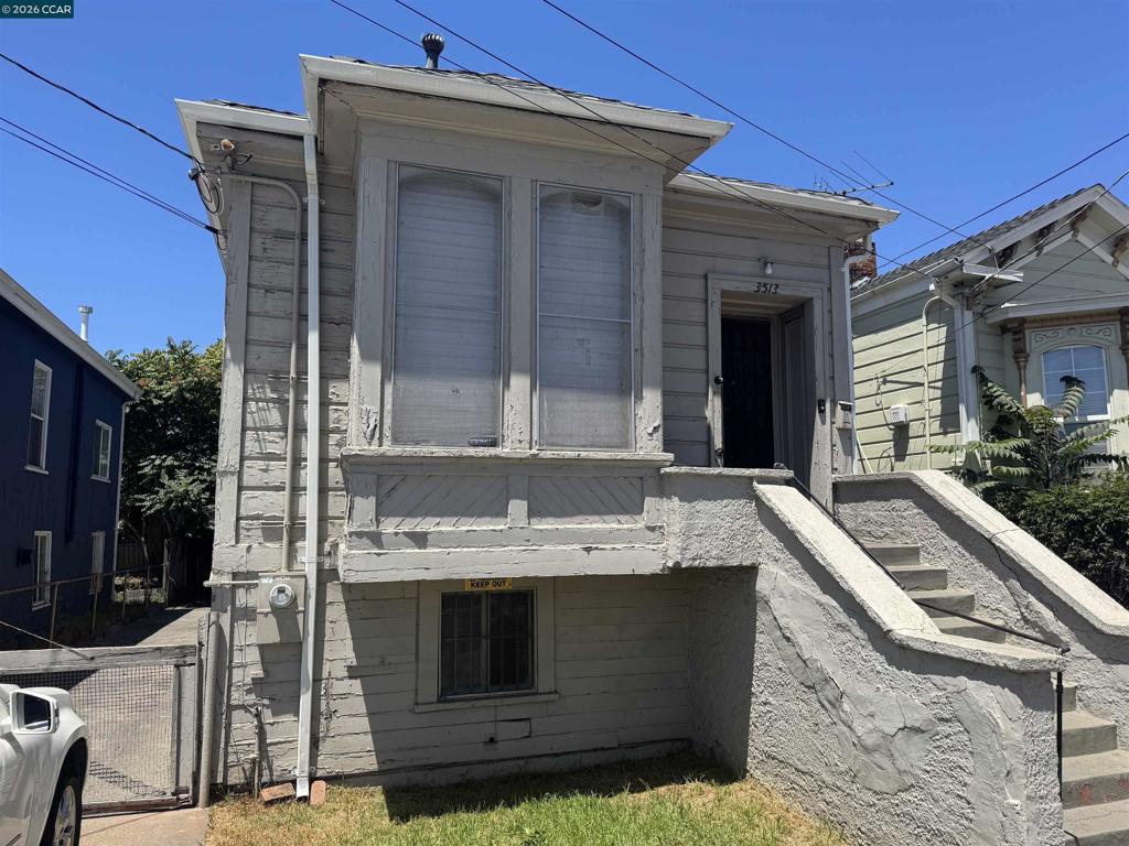 3513 Adeline St Property Photo 2