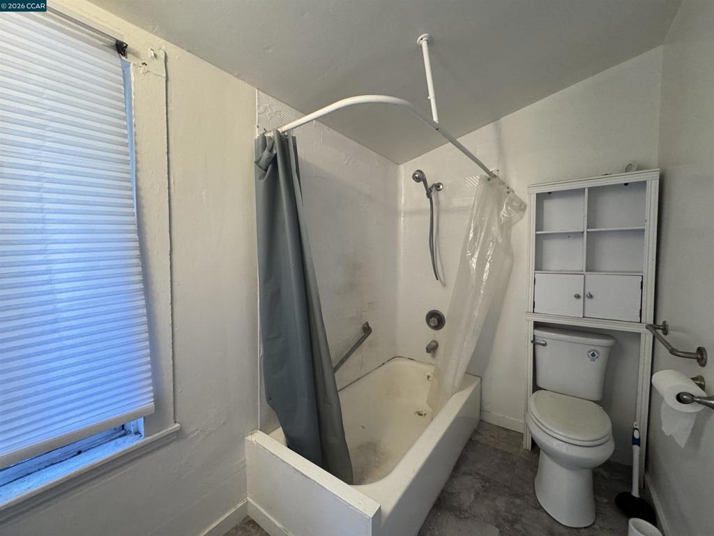 3513 Adeline St Property Photo 34