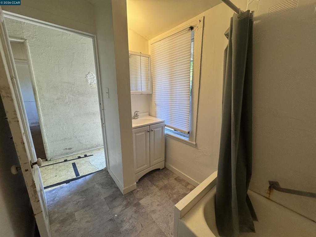 3513 Adeline St Property Photo 35