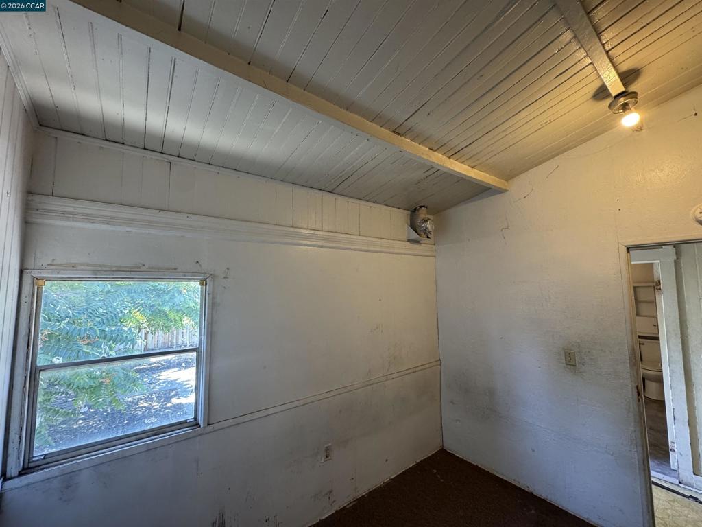 3513 Adeline St Property Photo 38