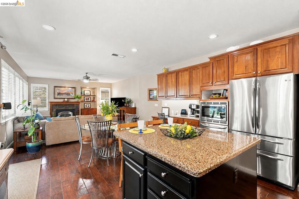 325 San Marino Ln Property Photo 12