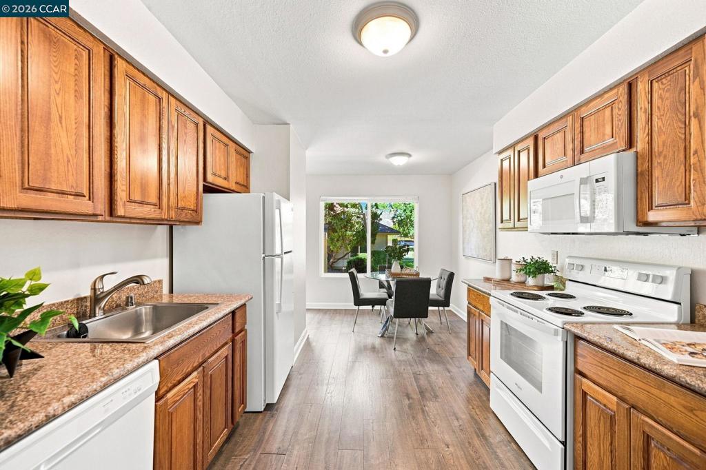 4260 Clayton Rd 11